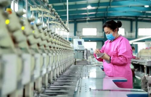 政府工作報告傳遞最強音 生命至上,民生為先