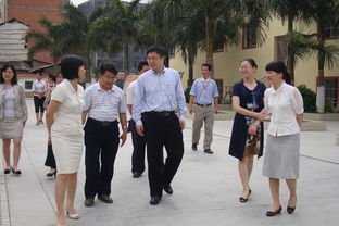 團(tuán)中央領(lǐng)導(dǎo)視察西鄉(xiāng)塘區(qū)共青團(tuán)工作，走訪扶壯學(xué)校深化農(nóng)民工子女關(guān)愛服務(wù)